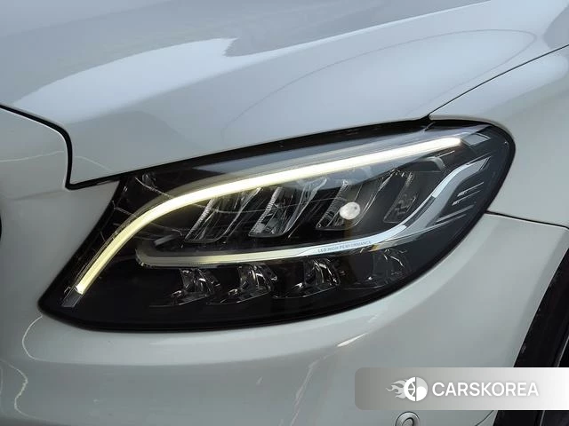Mercedes-Benz Class C id 4301040 из Китая 8