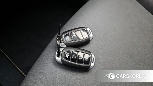 Hyundai Venue id 3144635 из Кореи 8