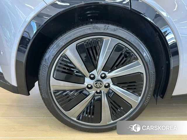 Toyota bZ5 id 4291499 из Китая 8