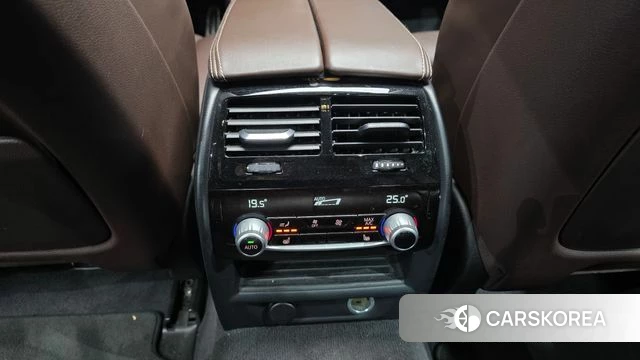 BMW 5 Series (G30) id 3867568 из Кореи 8