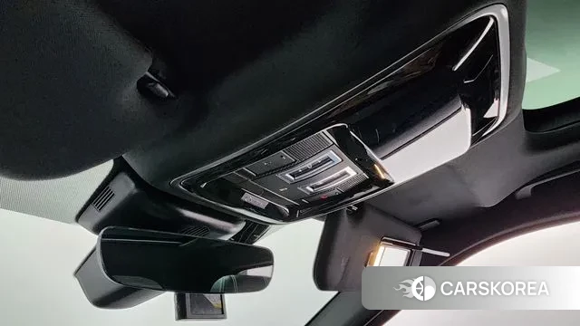 Land Rover Range Rover Velar id 3631858 из Кореи 8