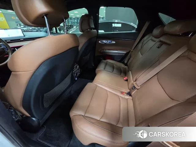 Genesis GV70 id 3354271 из Кореи 8