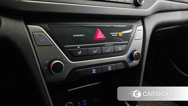 Hyundai Avante AD id 3937065 из Кореи 8