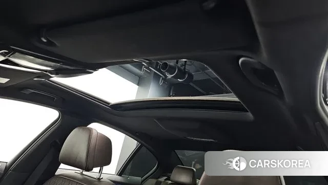 BMW 5 Series (G30) id 3509339 из Кореи 8