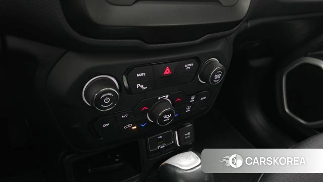 Jeep Renegade id 4495730 из Кореи 8