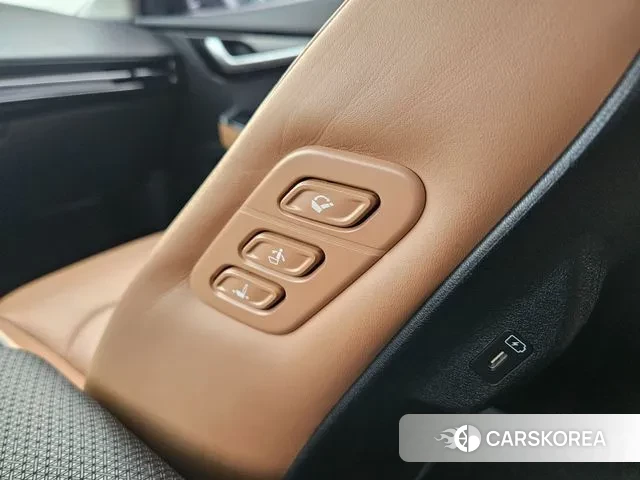 Kia EV6 id 3620771 из Кореи 8