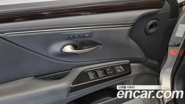 Lexus ES300h 7th generation id 2827294 из Кореи 8