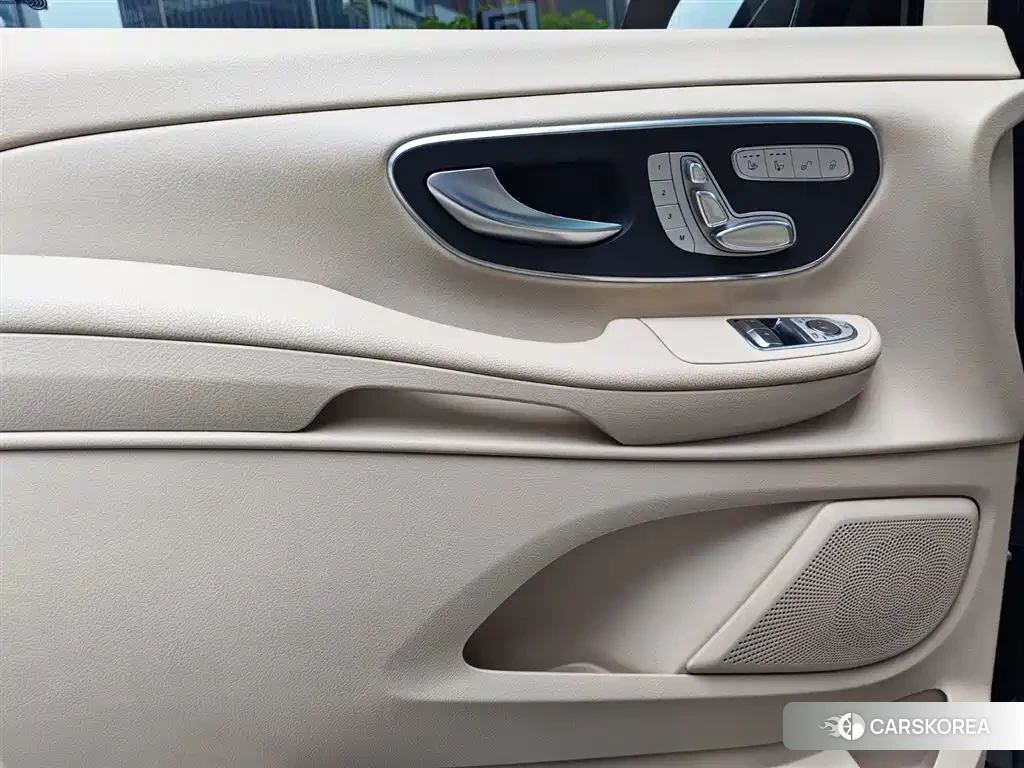 Mercedes-Benz V-Class id 4548158 из Китая 8