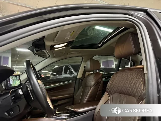 BMW 5 Series (G30) id 3732878 из Кореи 8