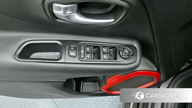 Jeep Renegade id 3325114 из Кореи 8