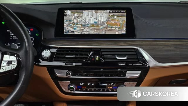 BMW 5 Series (G30) id 4703068 из Кореи 8