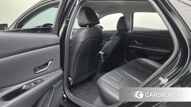 Hyundai Avante (CN7) id 3576612 из Кореи 8