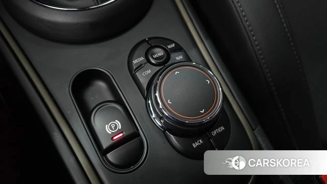 Mini Cooper D Countryman id 4339197 из Кореи 8
