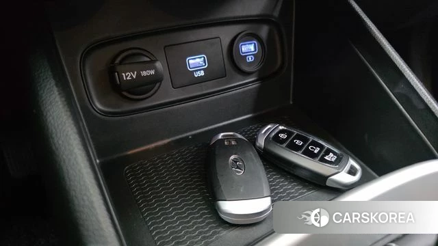 Hyundai Venue id 4619658 из Кореи 8