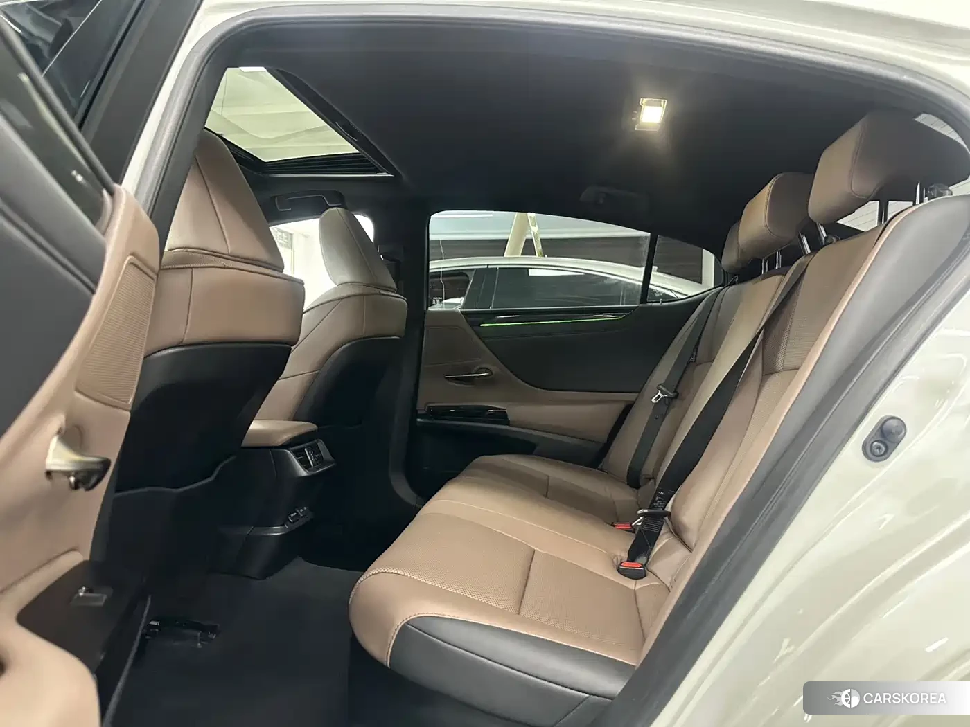 Lexus ES id 4664575 из Китая 8