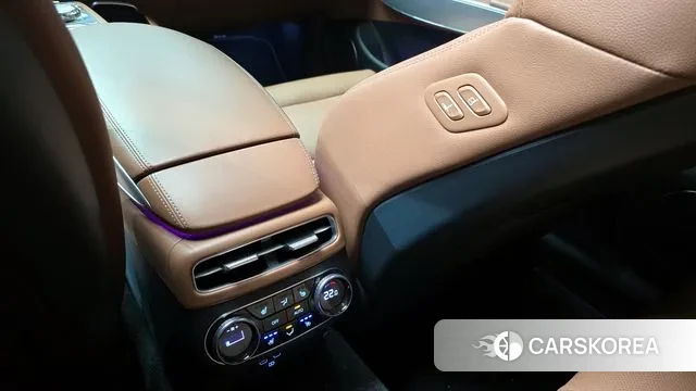 Genesis GV70 id 3690872 из Кореи 8