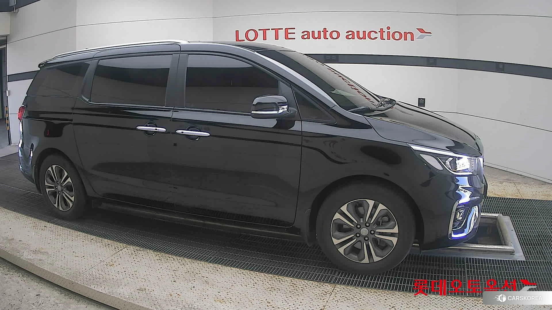 Kia Carnival id 4679358 из Кореи 8