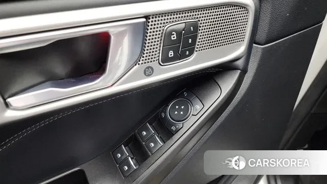 Ford Explorer 6th Generation id 3060270 из Кореи 8