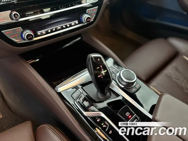 BMW 5 Series (G30) id 2935536 из Кореи 8