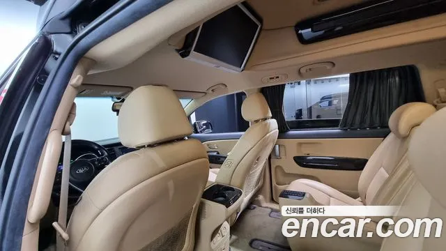 Kia The New Carnival id 2648235 из Кореи 8