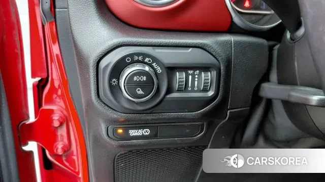 Jeep Gladiator (JT) id 3611421 из Кореи 8