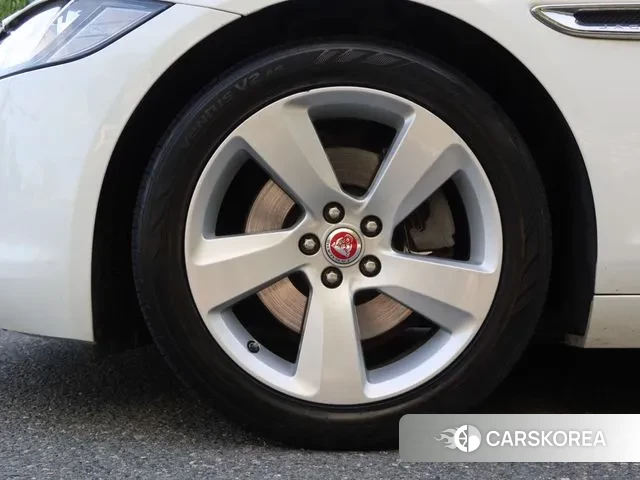 Jaguar XF (X260) id 2995791 из Кореи 8