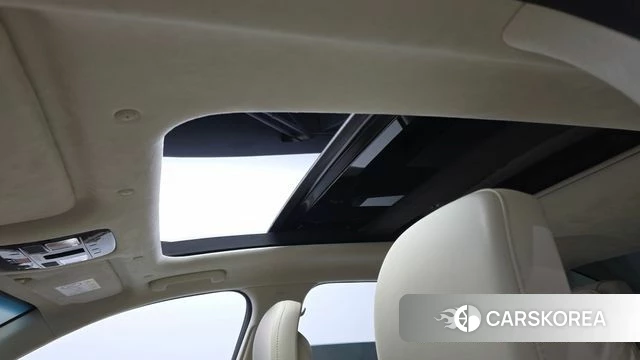 Hyundai Grandeur Hybrid (GN7) id 4904597 из Кореи 8