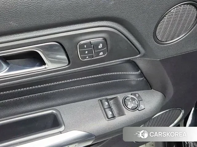 Ford Mustang id 3021052 из Кореи 8