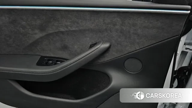 Tesla Model 3 id 3294375 из Кореи 8