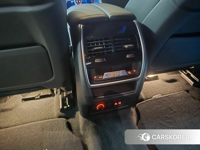 BMW XM (G09) id 3963476 из Кореи 8