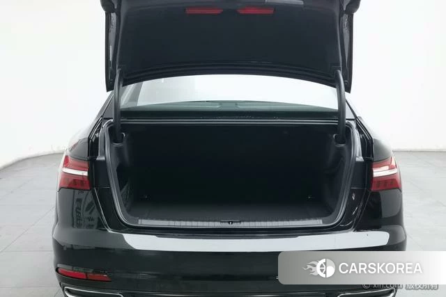 Audi A6L id 4275671 из Китая 8