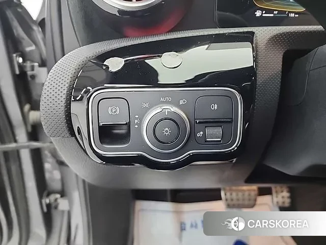 Mercedes-Benz A-Class W177 id 3373636 из Кореи 8