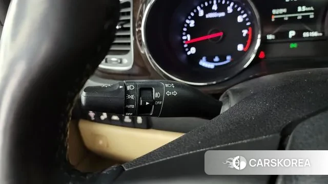 Kia The New Carnival id 3748201 из Кореи 8