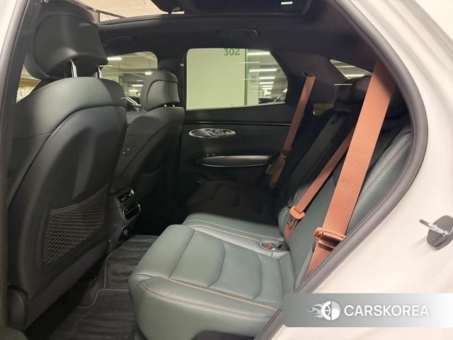 Genesis GV70 id 4650784 из Кореи 8