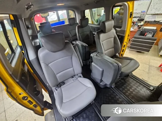 Hyundai The New Grand Starex id 3552783 из Кореи 8