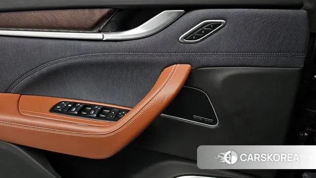 Maserati Levante id 3077003 из Кореи 8