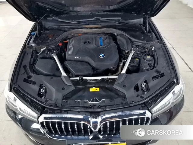 BMW 5 series PHEV id 4273307 из Китая 8
