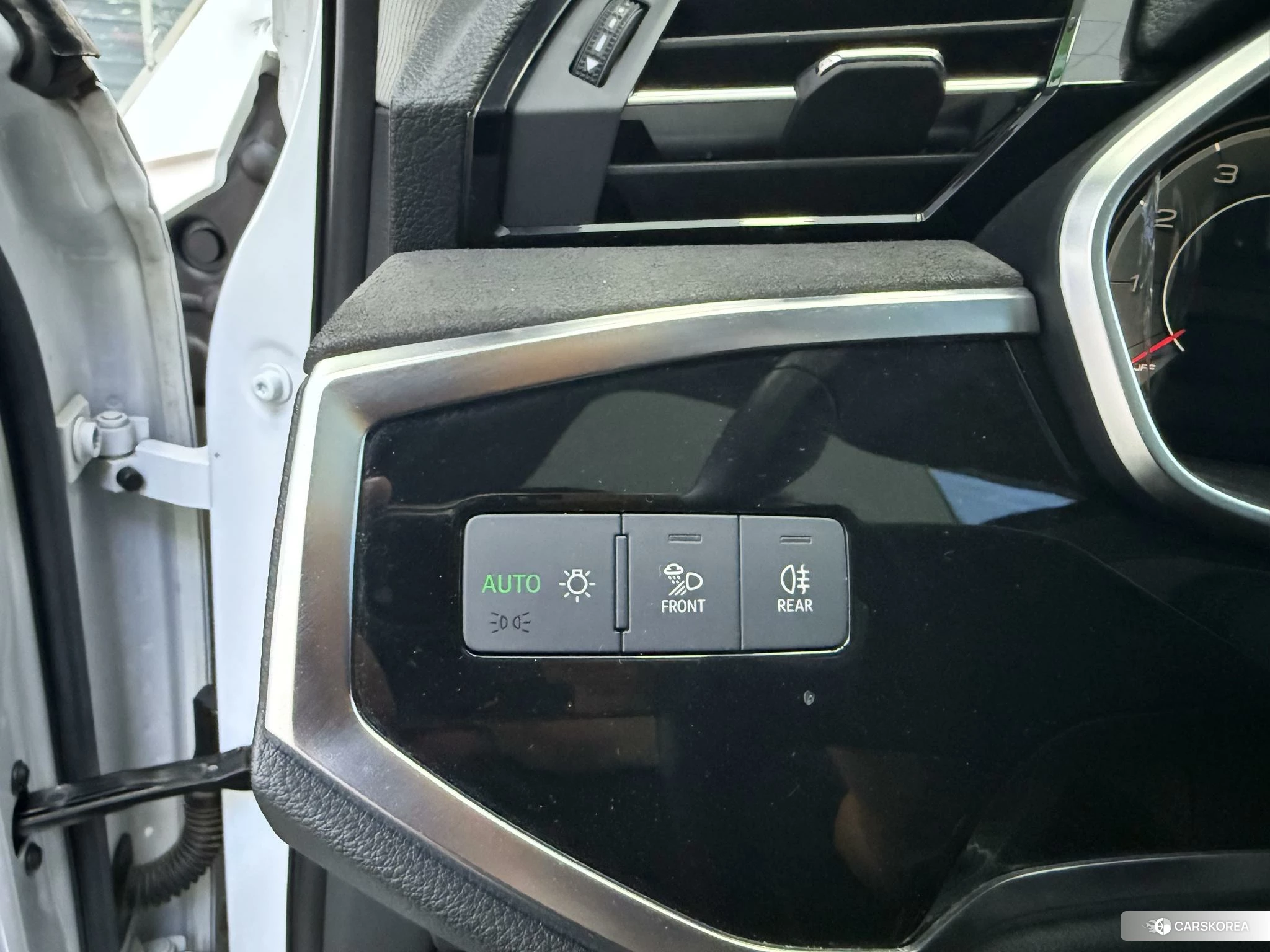 Audi Q3 id 4512623 из Китая 8