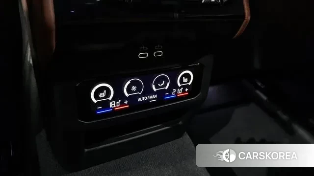 BMW 5 Series (G60) id 3446981 из Кореи 8