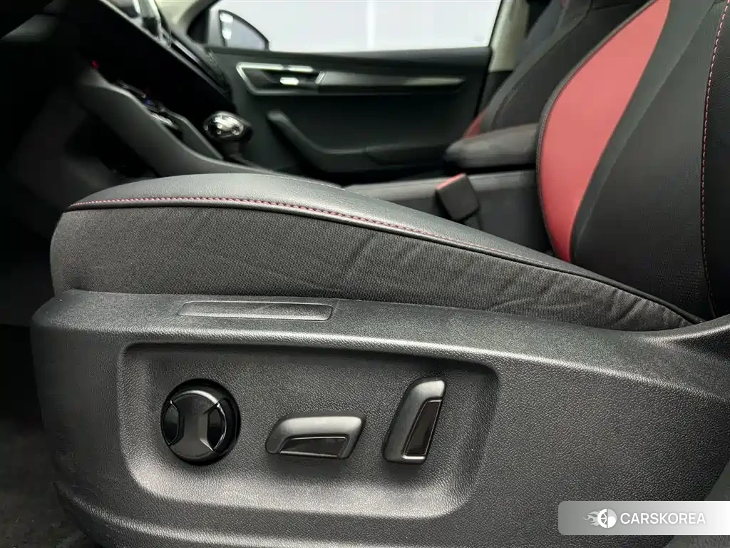 Skoda Karoq id 4628186 из Китая 8