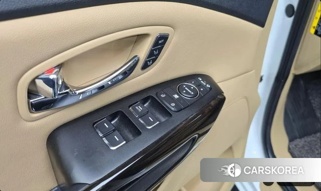 Kia The New Carnival id 4638142 из Кореи 8