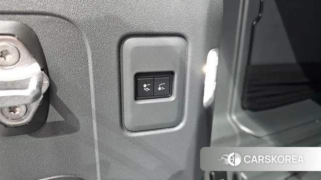 Land Rover Defender (L663) id 3218123 из Кореи 8