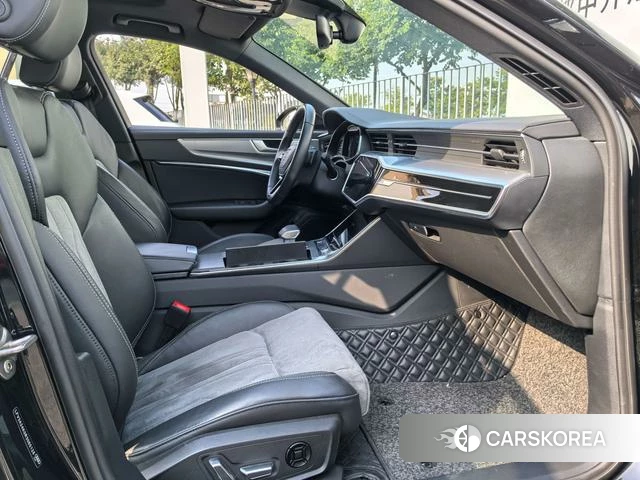 Audi A6L id 4299899 из Китая 8