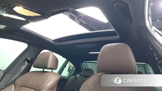 BMW 5 Series (G30) id 3591085 из Кореи 8