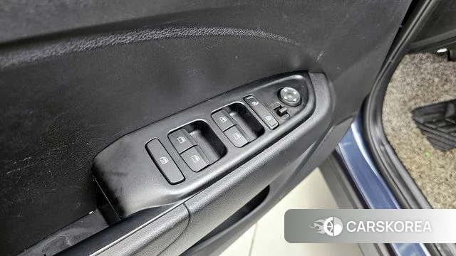 Hyundai Venue id 3800924 из Кореи 8