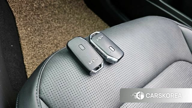 Kia Di Ol Nu Niro id 3827012 из Кореи 8