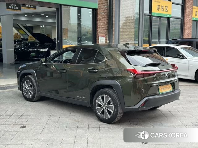 Lexus UX EV id 4274694 из Китая 8
