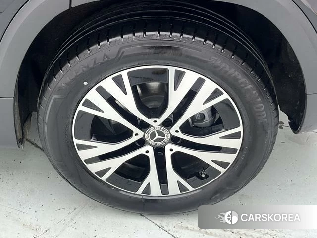 Mercedes-Benz GLB id 4259563 из Китая 8