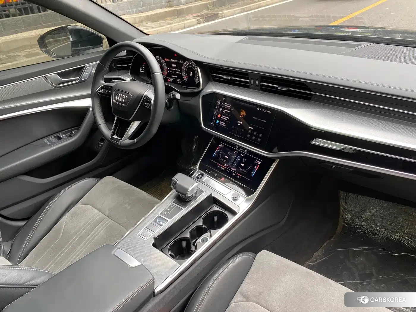 Audi A6L id 4600820 из Китая 8