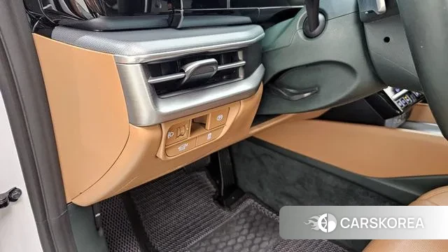 Hyundai Grandeur (GN7) id 3383630 из Кореи 8